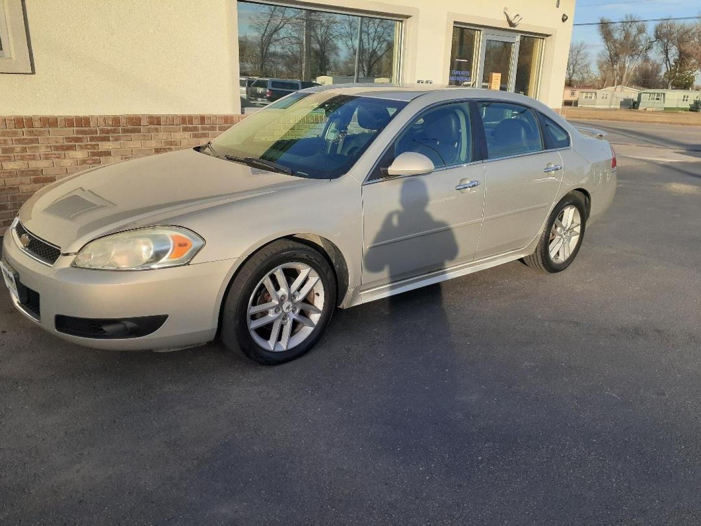 2012 Chevrolet Impala LTZ (2G1WC5E37C1) with an 3.6L V6 DOHC 16V FFV engine, 6-Speed Automatic transmission, located at 2015 Cambell Street, Rapid City, SD, 57701, (605) 342-8326, 44.066433, -103.191772 - CARFAX AVAILABLE - Photo#7